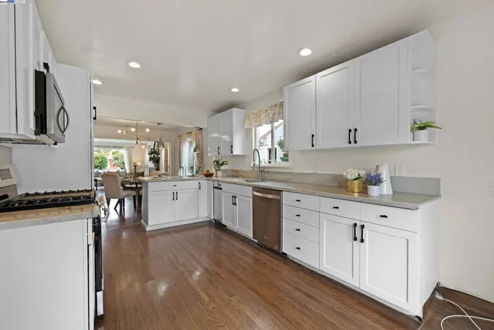 715 Dolores Ave, San Leandro, California 94577