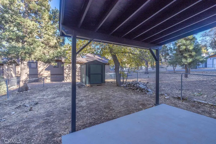 279 Los Angeles Avenue, Sugarloaf, California 92386