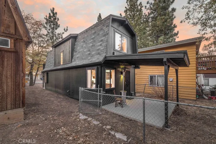 279 Los Angeles Avenue, Sugarloaf, California 92386
