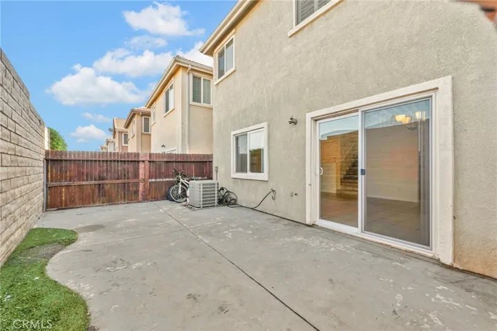 12918 Four Palms Lane 14, Sylmar, California 91342