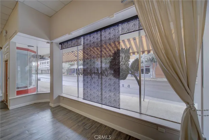 Amazing window space for showcasing inventory
