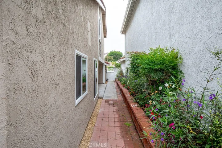 924 S Lake Summit Drive, Anaheim, California 92807