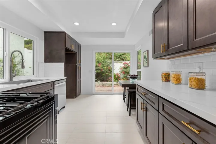 924 S Lake Summit Drive, Anaheim, California 92807
