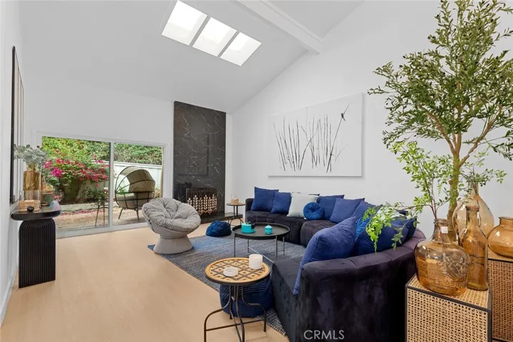 924 S Lake Summit Drive, Anaheim, California 92807