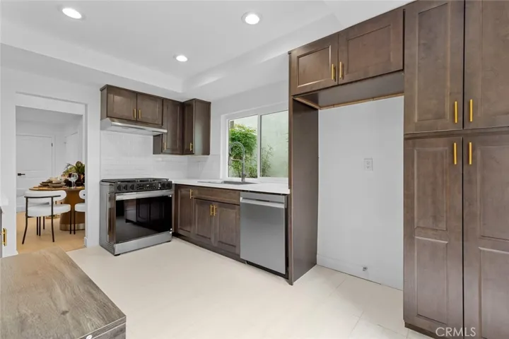 924 S Lake Summit Drive, Anaheim, California 92807