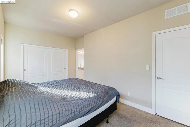 196 Pear Ln, Santa Rosa, California 95407