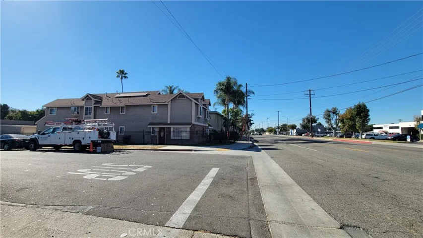 2400 W Commonwealth Avenue, Fullerton, California 92833