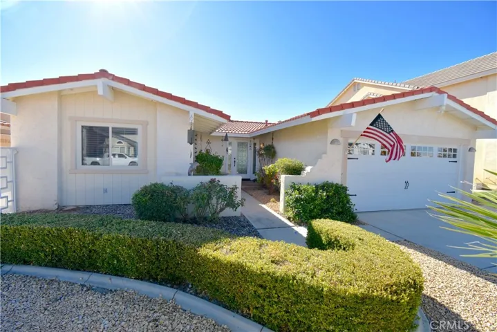13676 Seagull Drive, Victorville, California 92395