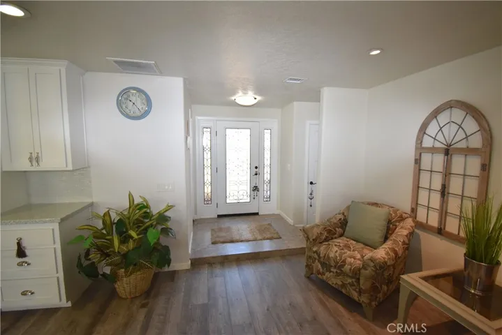13676 Seagull Drive, Victorville, California 92395