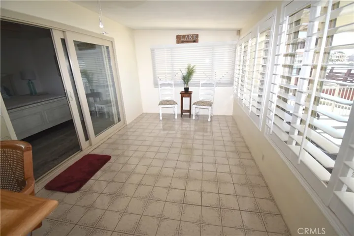Sunroom/ Bonus Room