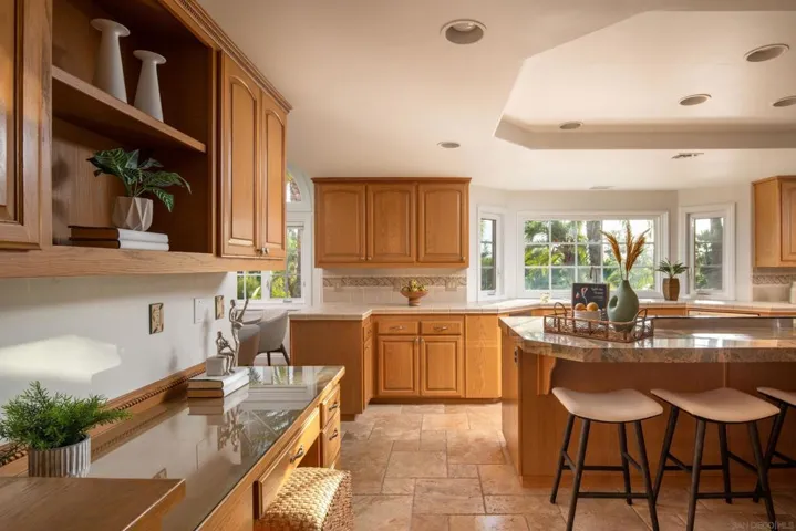 15112 Huntington Gate Dr, Poway, California 92064
