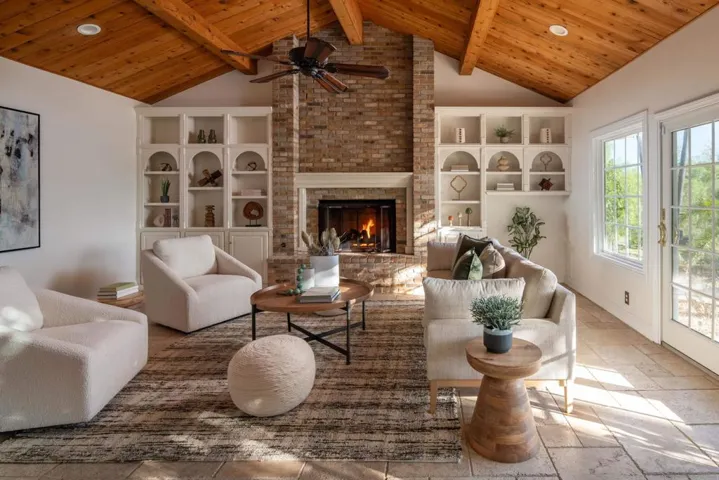 15112 Huntington Gate Dr, Poway, California 92064