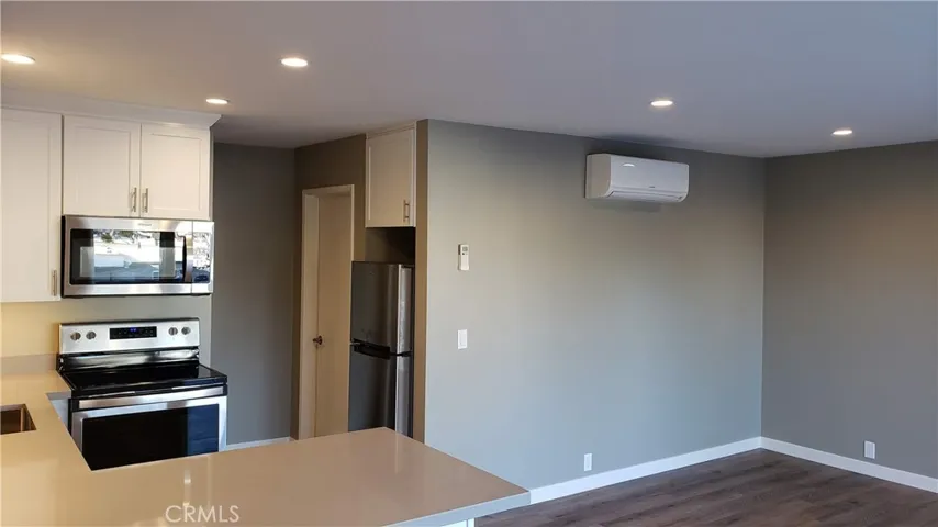 215 Lower Cliff Dr D, Laguna Beach, California 92651