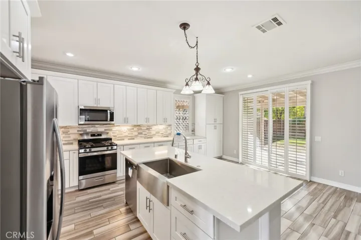 36547 Chantecler Road, Winchester, California 92596