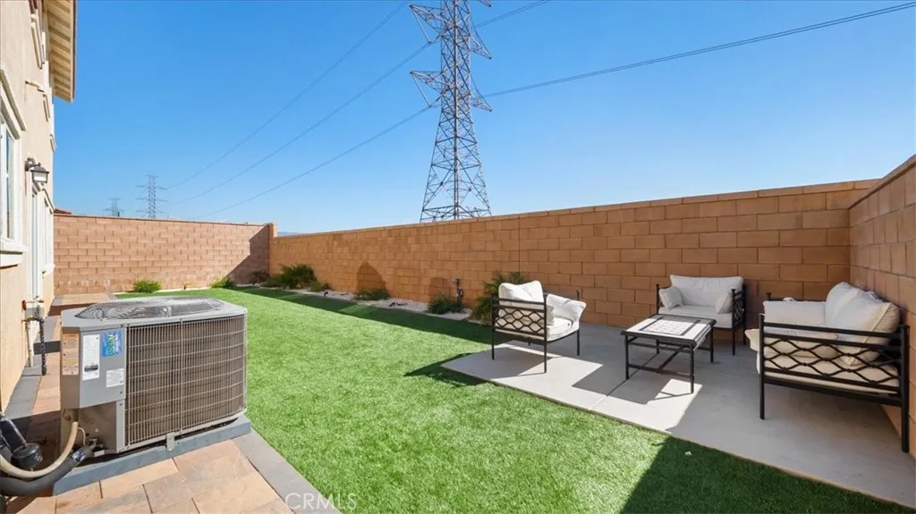 5249 Jarvis Lane, Fontana, California 92336 home-pic-30