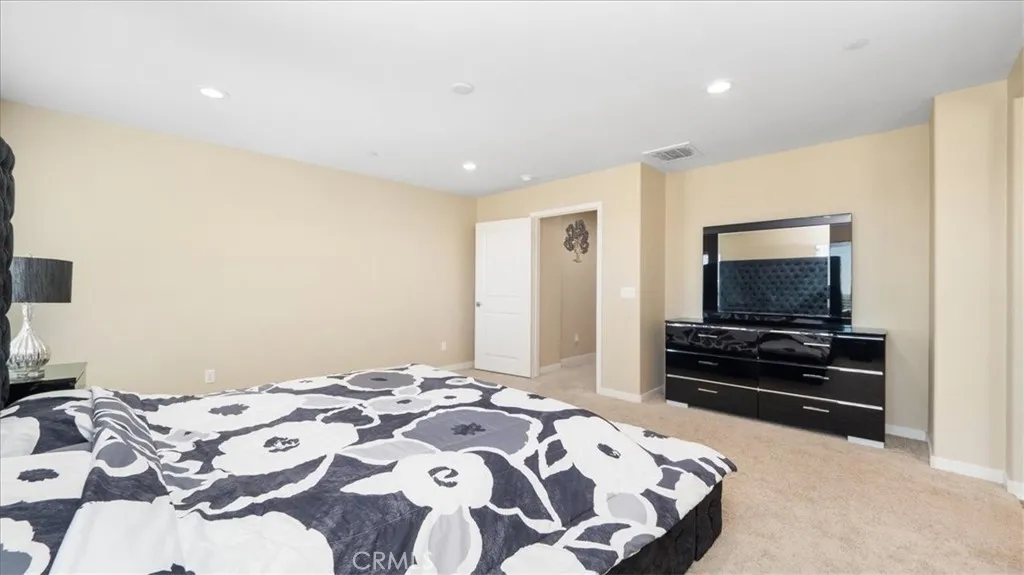 5249 Jarvis Lane, Fontana, California 92336 home-pic-22