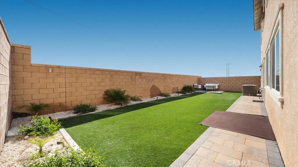 5249 Jarvis Lane, Fontana, California 92336 home-pic-29