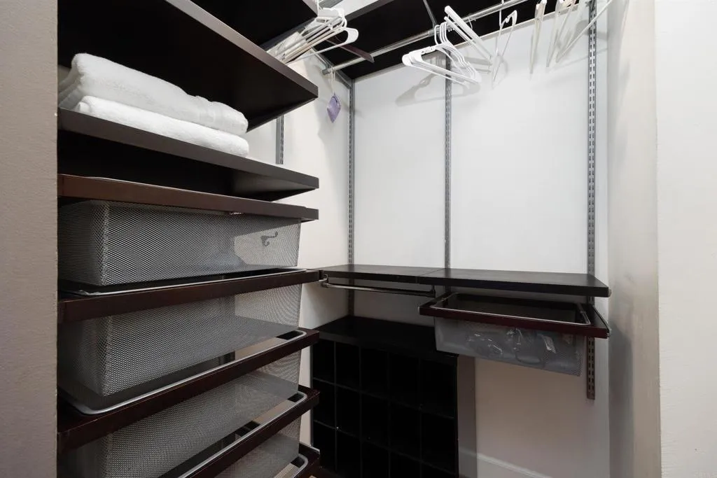 721 9th Avenue 3, San Diego, California 92101 home-pic-16