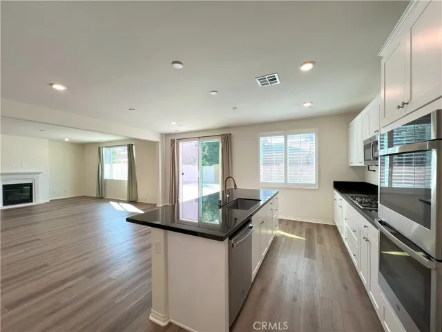26025 Almond Court, Corona, California 92883
