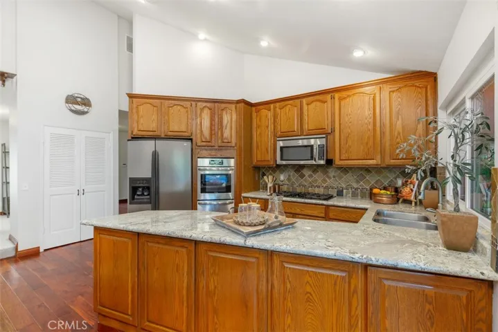 8001 Swan Circle, La Palma, California 90623