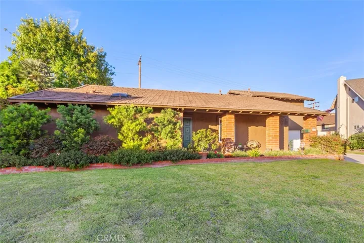 8001 Swan Circle, La Palma, California 90623