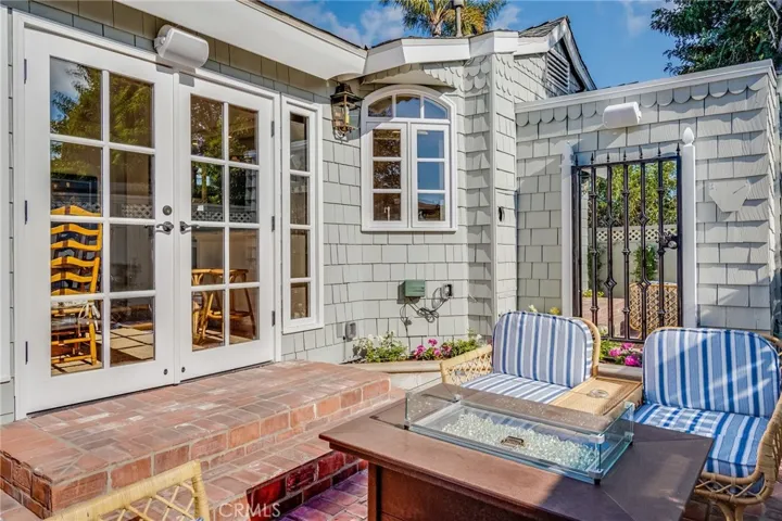 501 Lombardy Lane, Laguna Beach, California 92651