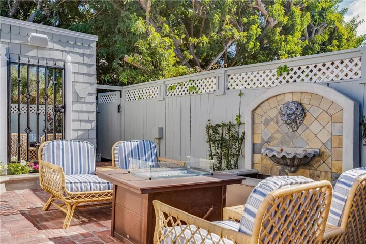 501 Lombardy Lane, Laguna Beach, California 92651