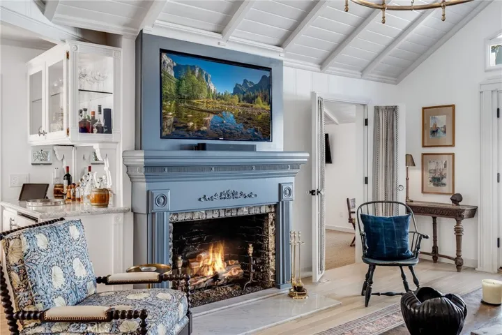 501 Lombardy Lane, Laguna Beach, California 92651