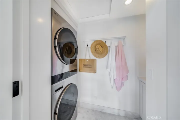 501 Lombardy Lane, Laguna Beach, California 92651