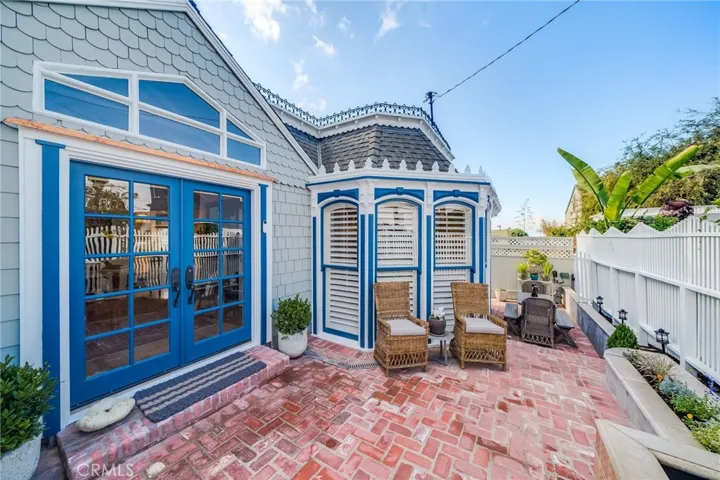 501 Lombardy Lane, Laguna Beach, California 92651