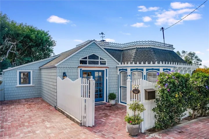 501 Lombardy Lane, Laguna Beach, California 92651