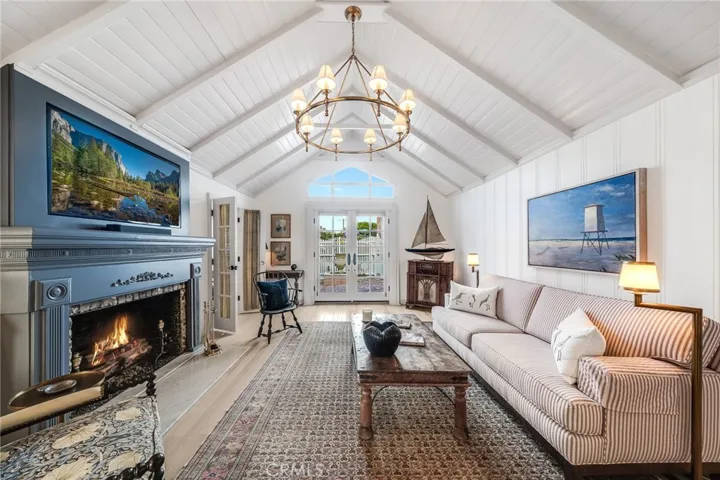 501 Lombardy Lane, Laguna Beach, California 92651