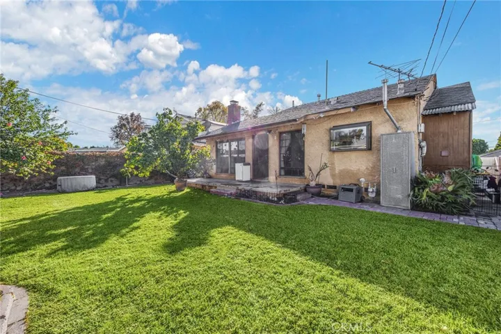 3520 Carfax Avenue, Long Beach, California 90808