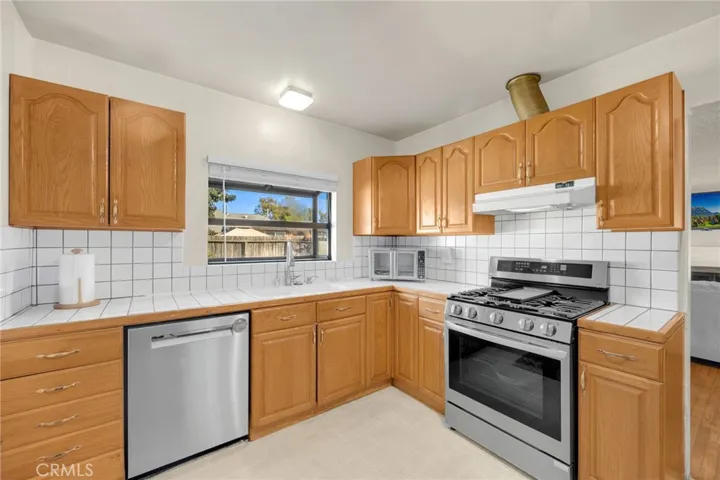 3520 Carfax Avenue, Long Beach, California 90808