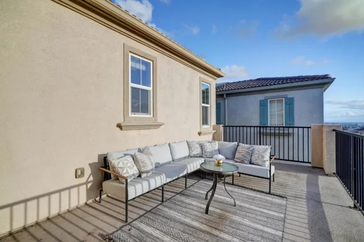 29835 Cantera Drive, Hayward, California 94544