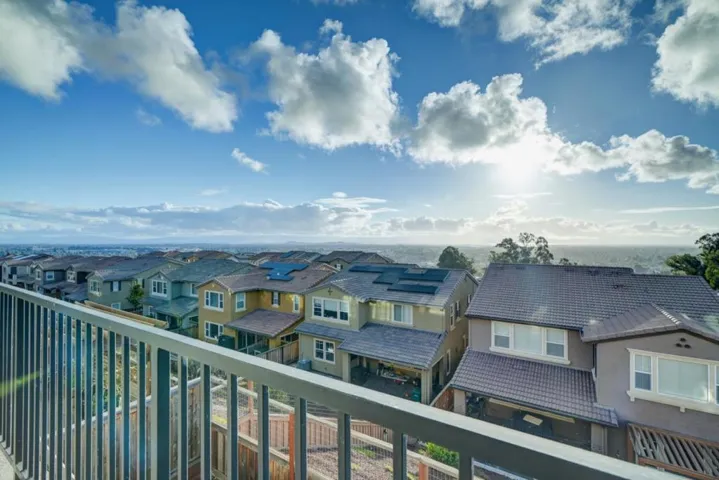 29835 Cantera Drive, Hayward, California 94544