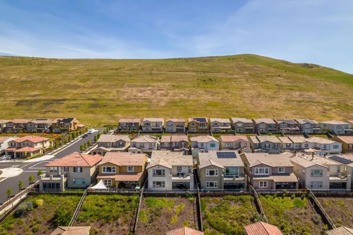 29835 Cantera Drive, Hayward, California 94544
