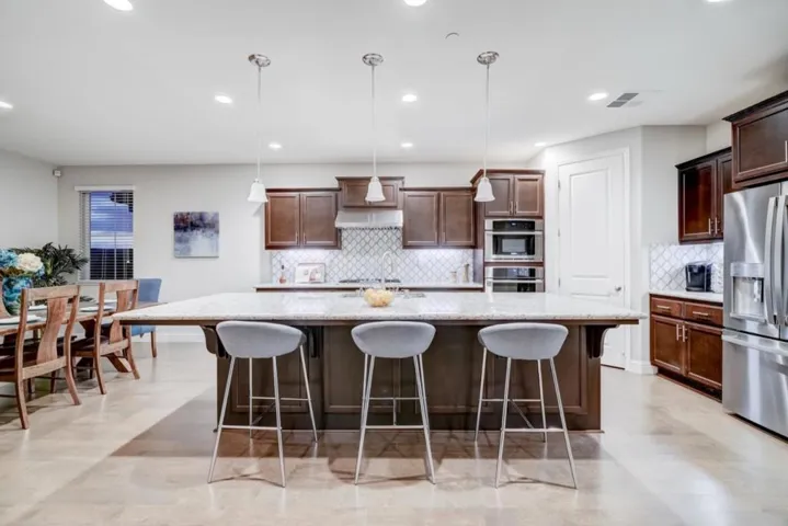 29835 Cantera Drive, Hayward, California 94544
