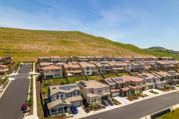 29835 Cantera Drive, Hayward, California 94544