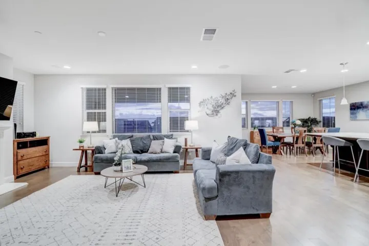 29835 Cantera Drive, Hayward, California 94544