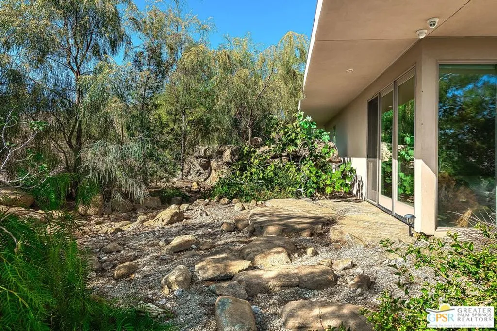 4974 Avenida Del Sol, Joshua Tree, California 92252 home-pic-29