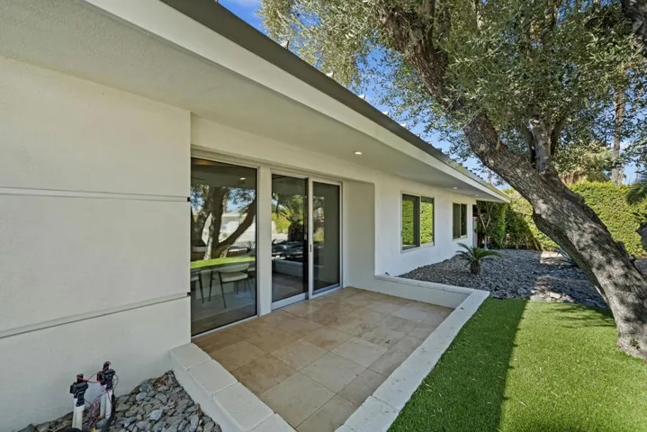 12-Front patio