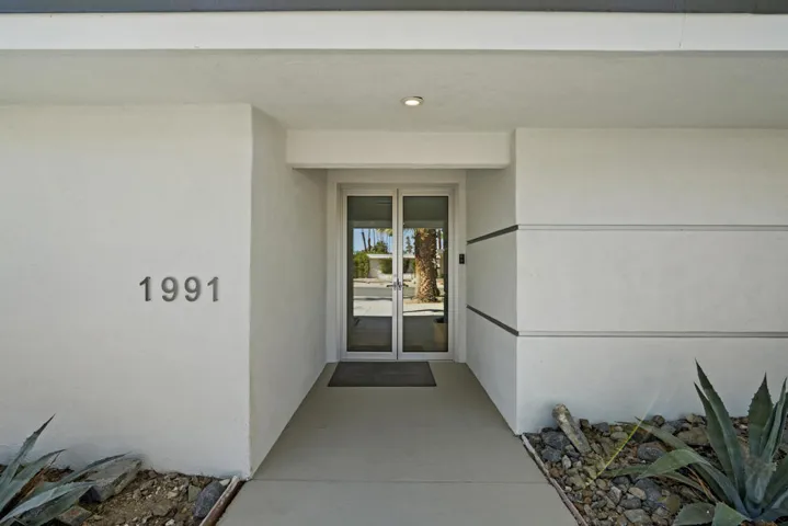 11-Entrance