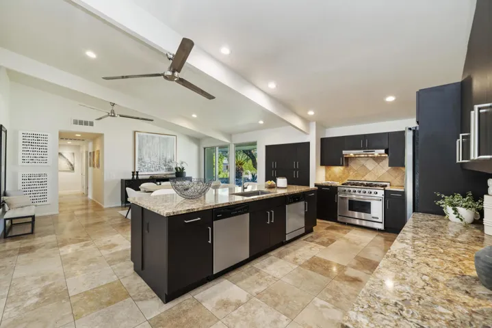 26-Kitchen