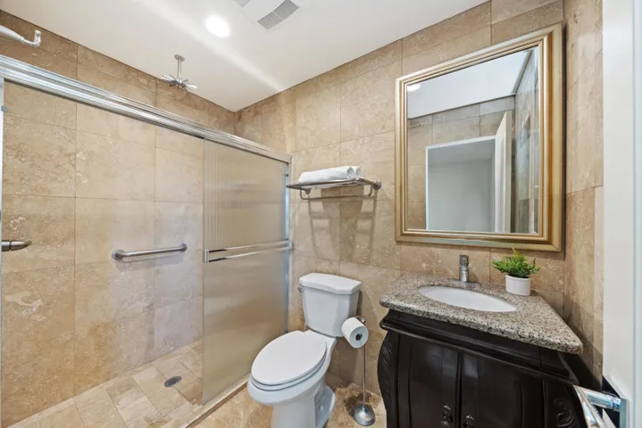 33-Bathroom 2