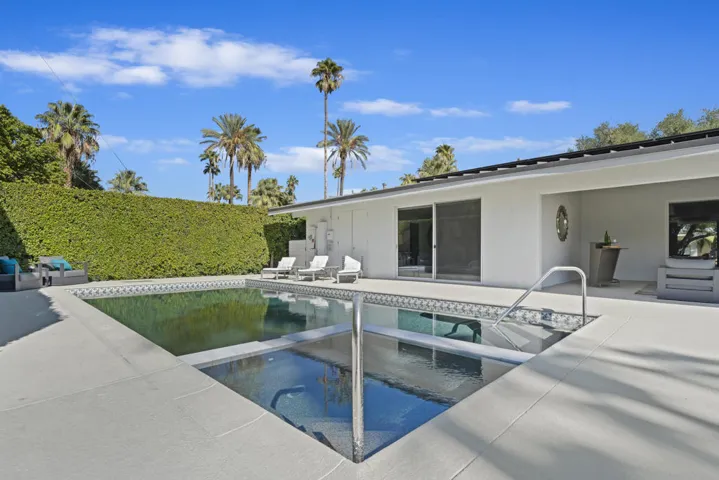 54-Pool & Spa