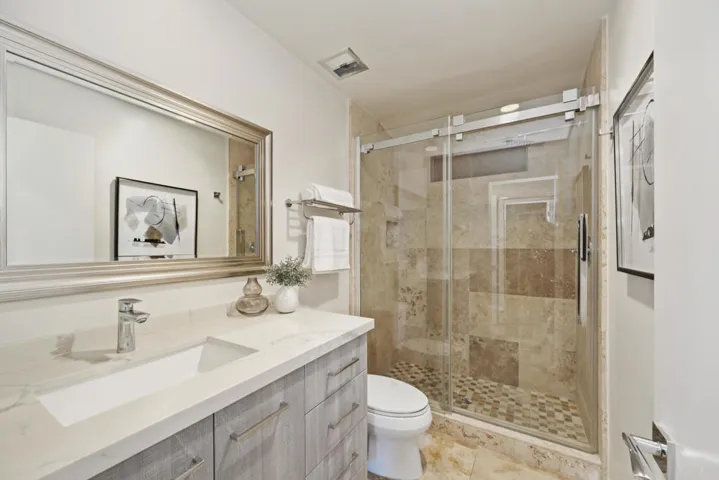 17-Bathroom