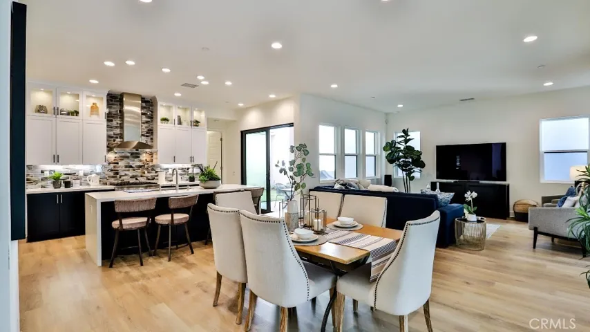 104 Draw, Irvine, California 92618