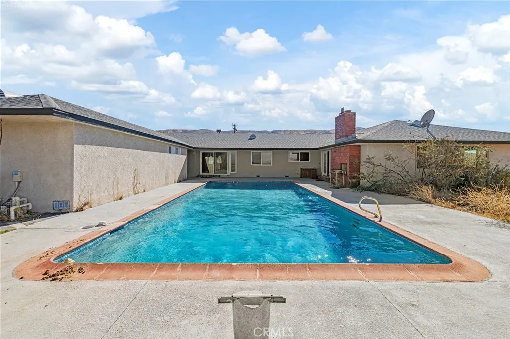 9838 Central Road, Apple Valley, California 92308 home-pic-11