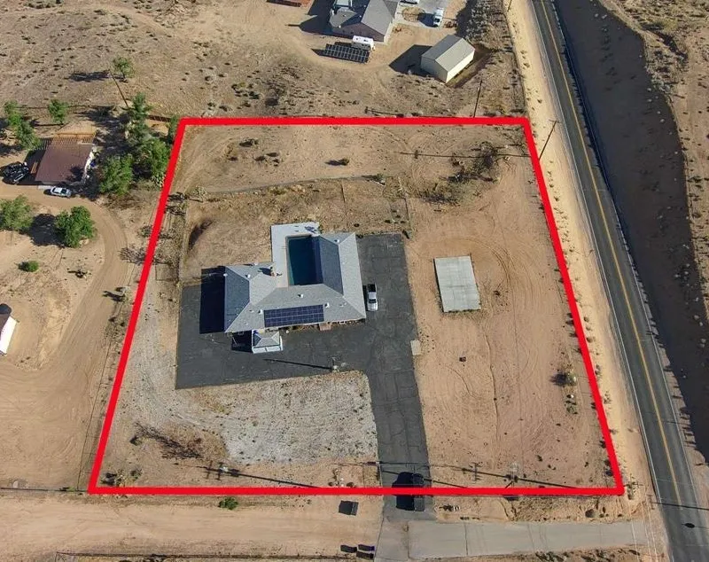 9838 Central Road, Apple Valley, California 92308 home-pic-2